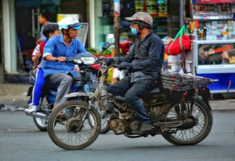 UBND TP. Hà Nội đã ban hành Kế hoạch số 172/KH-UBND về thực hiện kiểm tra khí thải xe mô tô, xe gắn máy cũ đang lưu hành trên địa bàn thành phố - Ảnh minh họa
