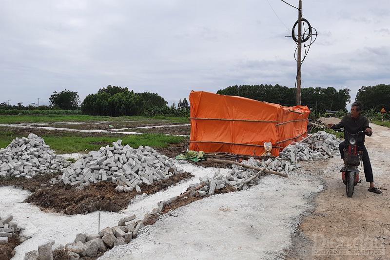 Dự án trang trại chăn nuôi tự phát bị đình chỉ xây dựng tại thôn Quỳnh Bội, xã Quỳnh Phú, huyện Gia Bình, tỉnh Bắc Ninh - Ảnh: GIA NGUYỄN