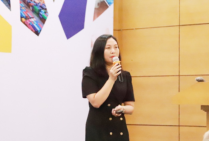 bà Nguyễn Cẩm Trang – Phó Cục trưởng Cục Xuất Nhập khẩu, Bộ Công Thương thông chia sẻ tại Hội thảo