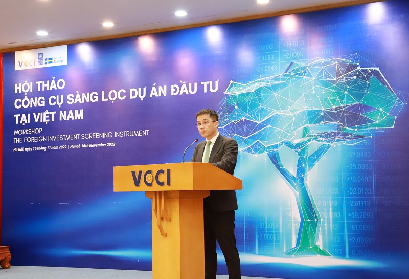 ông Đậu Anh Tuấn – Phó Tổng thư ký, Trưởng Ban pháp chế VCCI chia sẻ tại Hội thảo