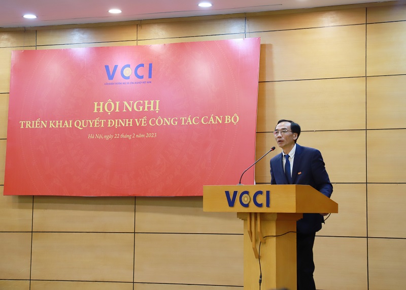 Phó tổng Biên tập phụ trách Nguyễn Linh Anh phát biểu tại Hội nghị