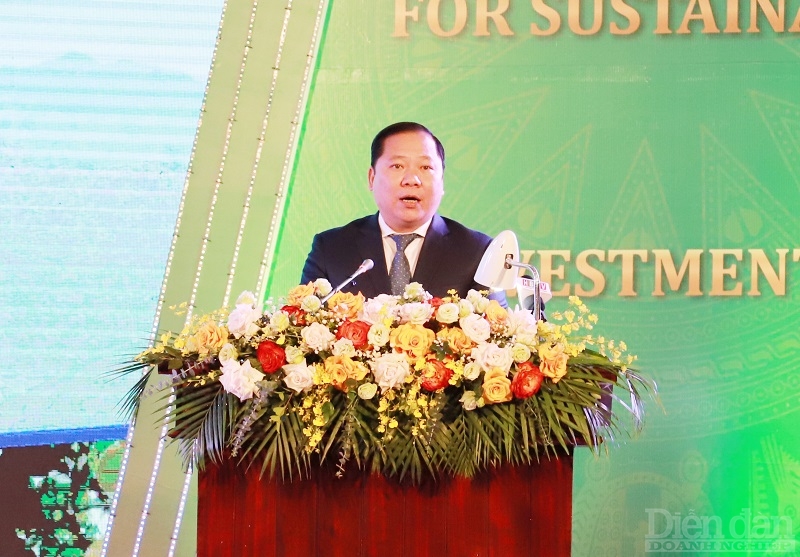 Bí thư Tỉnh ủy tỉnh Hòa Bình -p/Nguyễn Phi Long phát biểu tại Hội nghị
