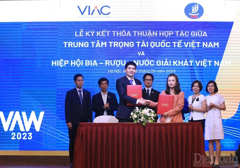 VIAC ký kết hợp đồng hợp tác với Hiệp hội Bia Rượu Nước giải khát Việt Nam