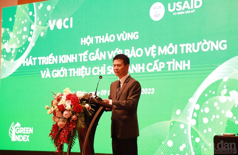 Ông Vũ Chí Giang - Phó Chủ tịch UBND tỉnh Vĩnh Phúc thông tin tại Hội thảo
