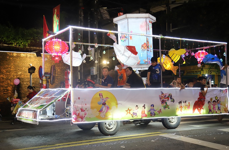 Những mô hình đèn lồng Trung thu tại lễ hội Thành Tuyên thường niên là sự kết tinh của nhiều thế hệ