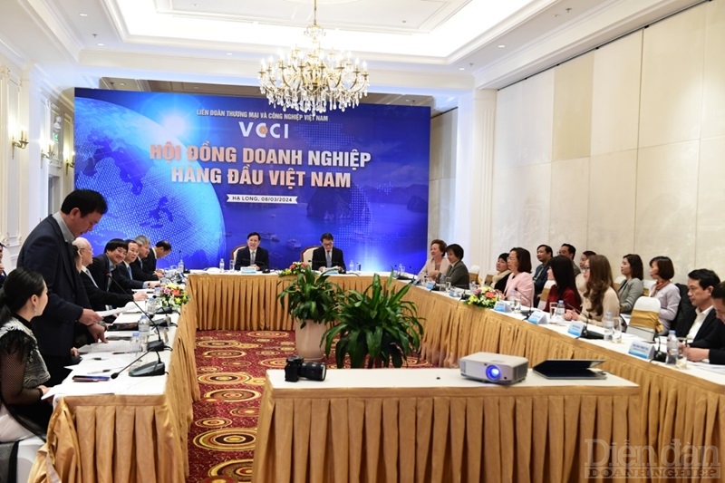Toàn cảnh phiên họp của Hội đồng doanh nghiệp hàng đầu Việt Nam 
