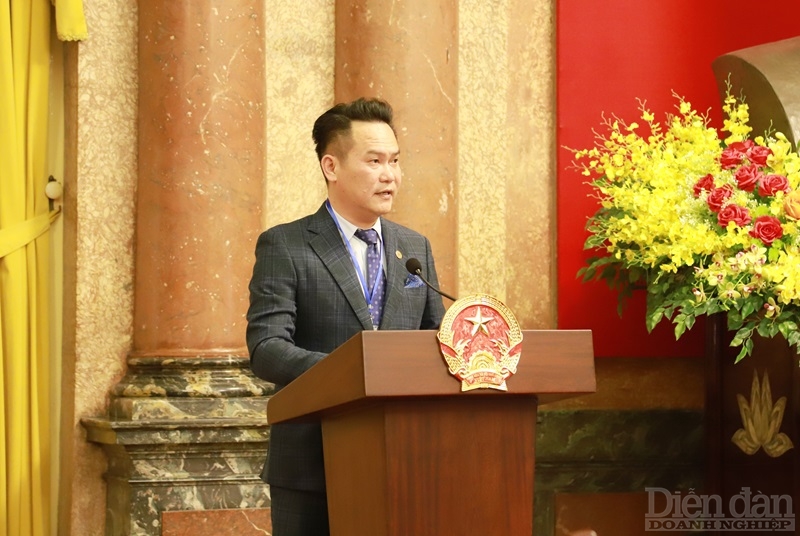 ông Đặng Hồng Anh - Chủ tịch Hội Doanh nhân trẻ Việt Nam phát biểu tại buổi lễ