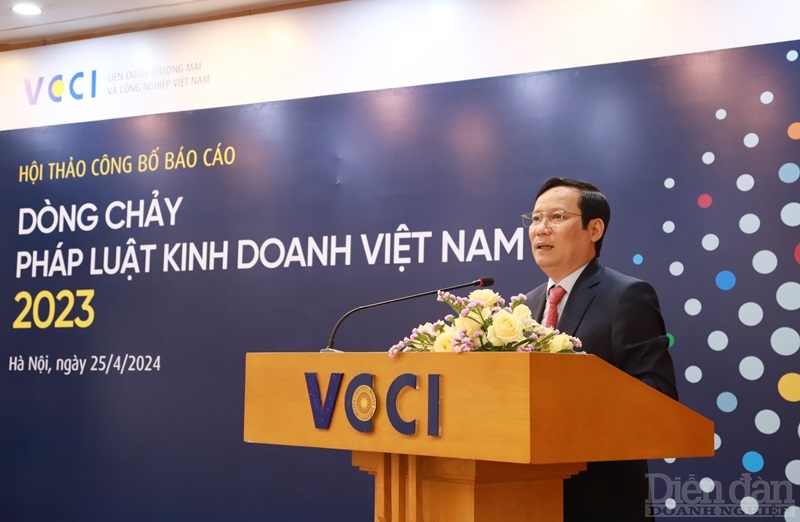 Chủ tịch VCCI - Phạm Tấn Công phát biểu khai mạc Hội thảo