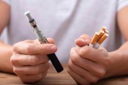 Có nên luật hóa để quản thuốc lá điện tử?