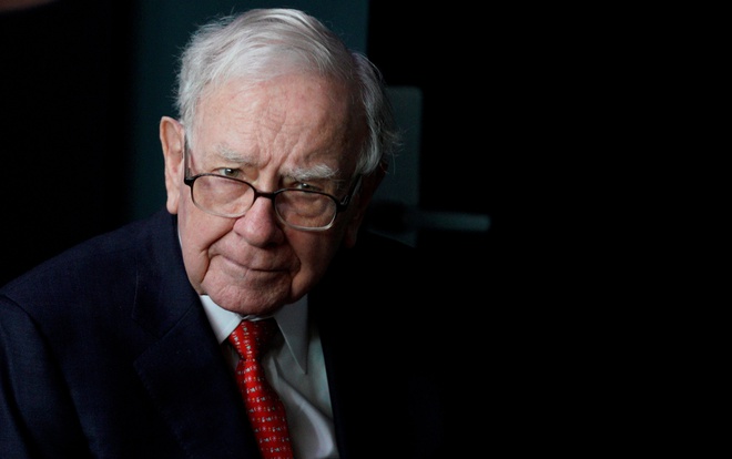 CEO Berkshire Hathaway, Warren Buffett tiết lộ đã bán toàn bộ cổ phần của mình trong bốn cổ phiếu hàng không nước Mỹ.