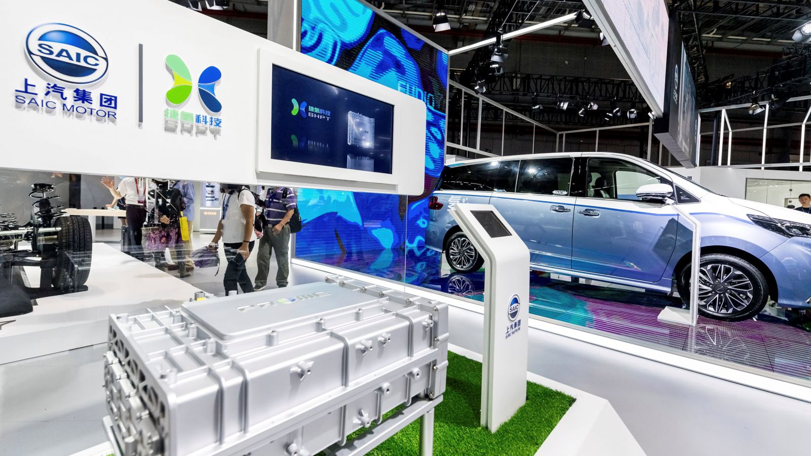 Nhà sản xuất ô tô nhà nước SAIC Motor liên kết cung Alibaba thành lập một chi nhánh xe điện mới có tên Zhiji Auto.