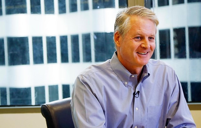 John Donahoe đảm nhận cương vị Chủ tịch kiêm CEO của Nike. Ảnh Reuters.