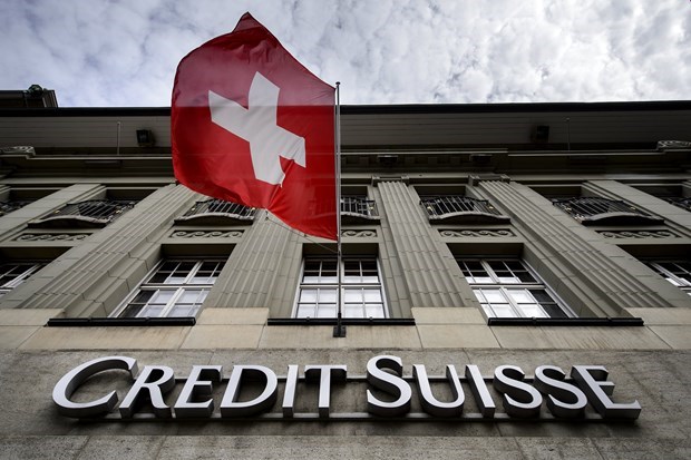 Cổ phiếu của Credit Suisse giảm 14% khi các nhà phân tích suy đoán về số tiền họ có thể mất.