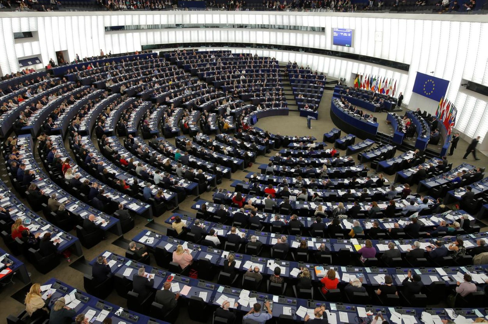 Nghị viện châu Âu đã thông qua về việc loại trừ Nga khỏi hệ thống thanh toán quốc tế SWIFT.