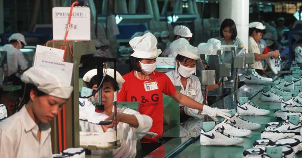 Một nửa số nhà máy sản xuất quần áo, giày dép của Nike tại Việt Nam đã bị đóng cửa thời gian qua. 