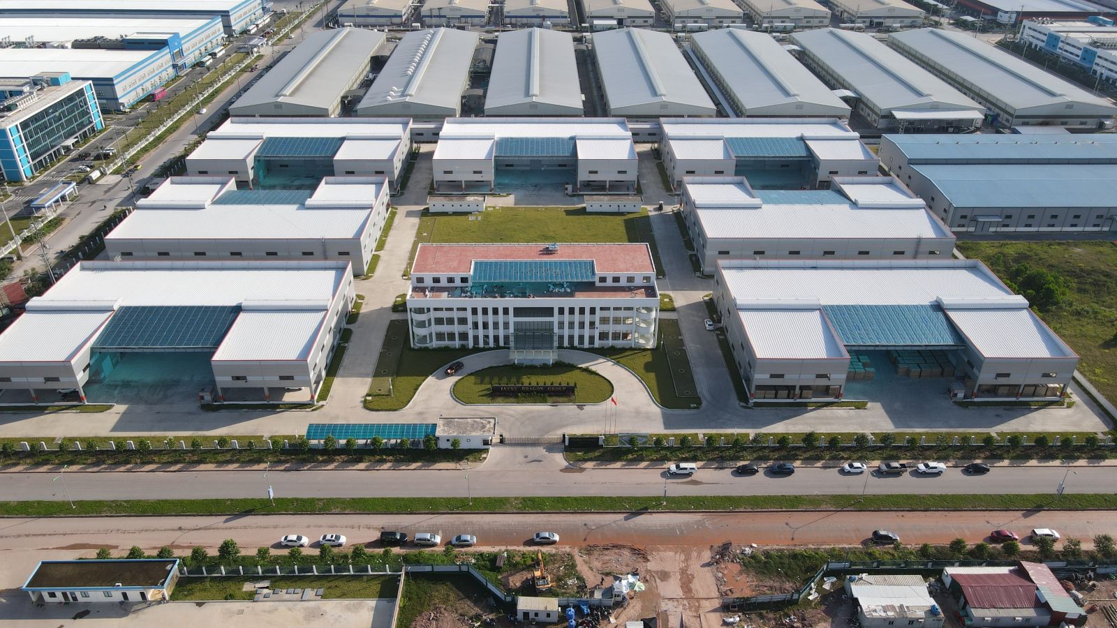 Foxconn, nhà sản xuất theo hợp đồng lớn nhất của Apple mới đây đã ký thỏa thuận thuê địa điểm mới tại Việt Nam.