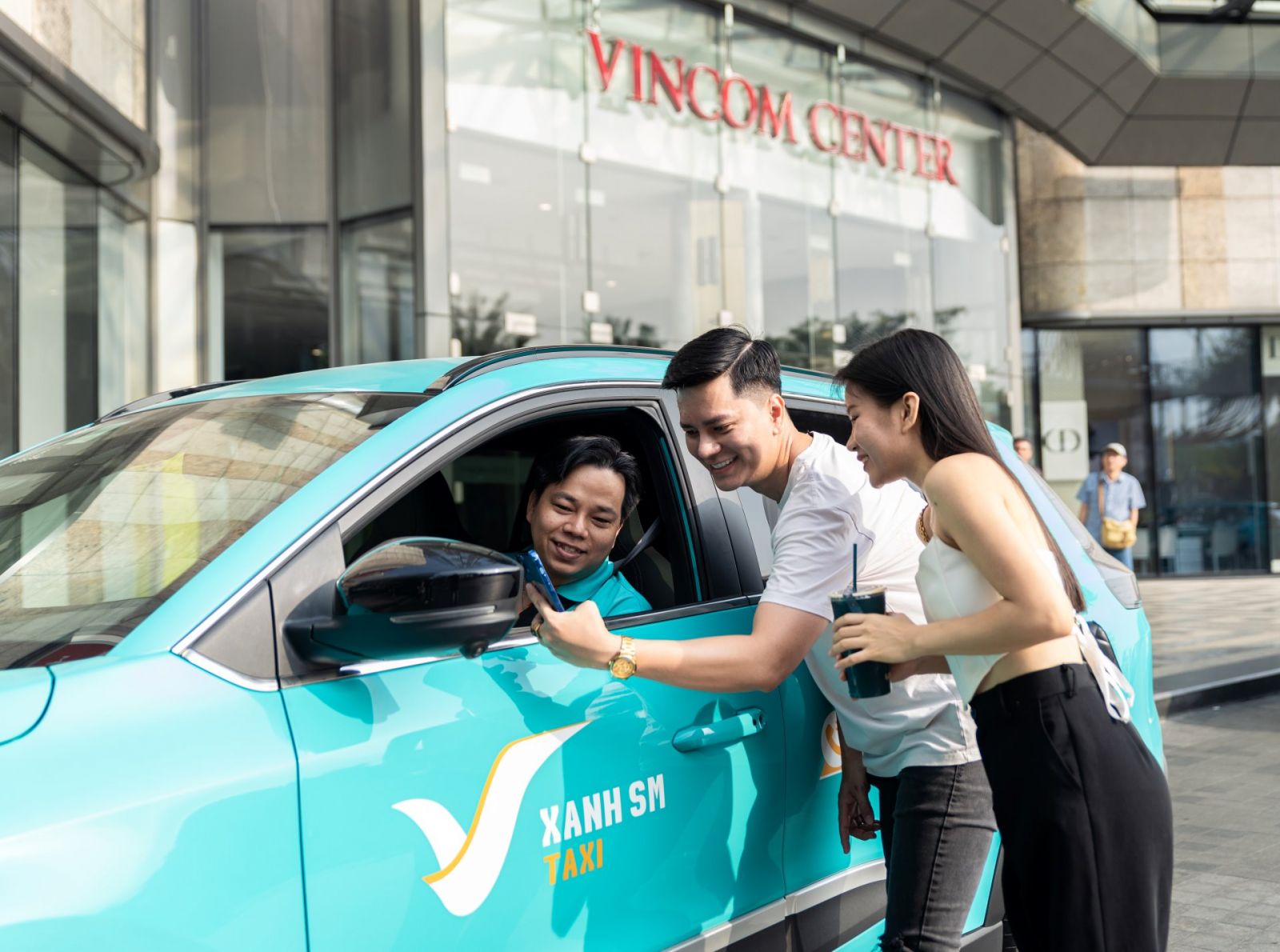 ra mắt nền tảng kinh doanh chia sẻ dành riêng cho ô tô điện VinFast.