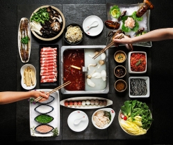 Sôi động thị trường “bữa ăn tự hâm nóng” Việt Nam