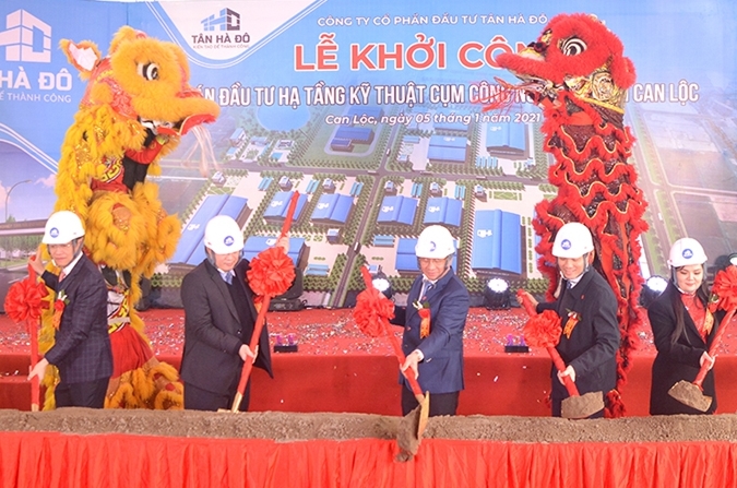 Khởi công dự án đầu tư hạ tầng kỹ thuật Cụm công nghiệp huyện Can Lộc với tổng mức đầu tư hơn 122 tỷ đồng 