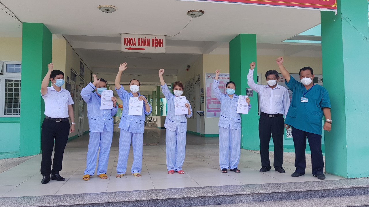 Đã có 04 bệnh nhân đầu mắc COVID-19 tại Đà Nẵng được công bố khỏi bệnh, được xuất viện.