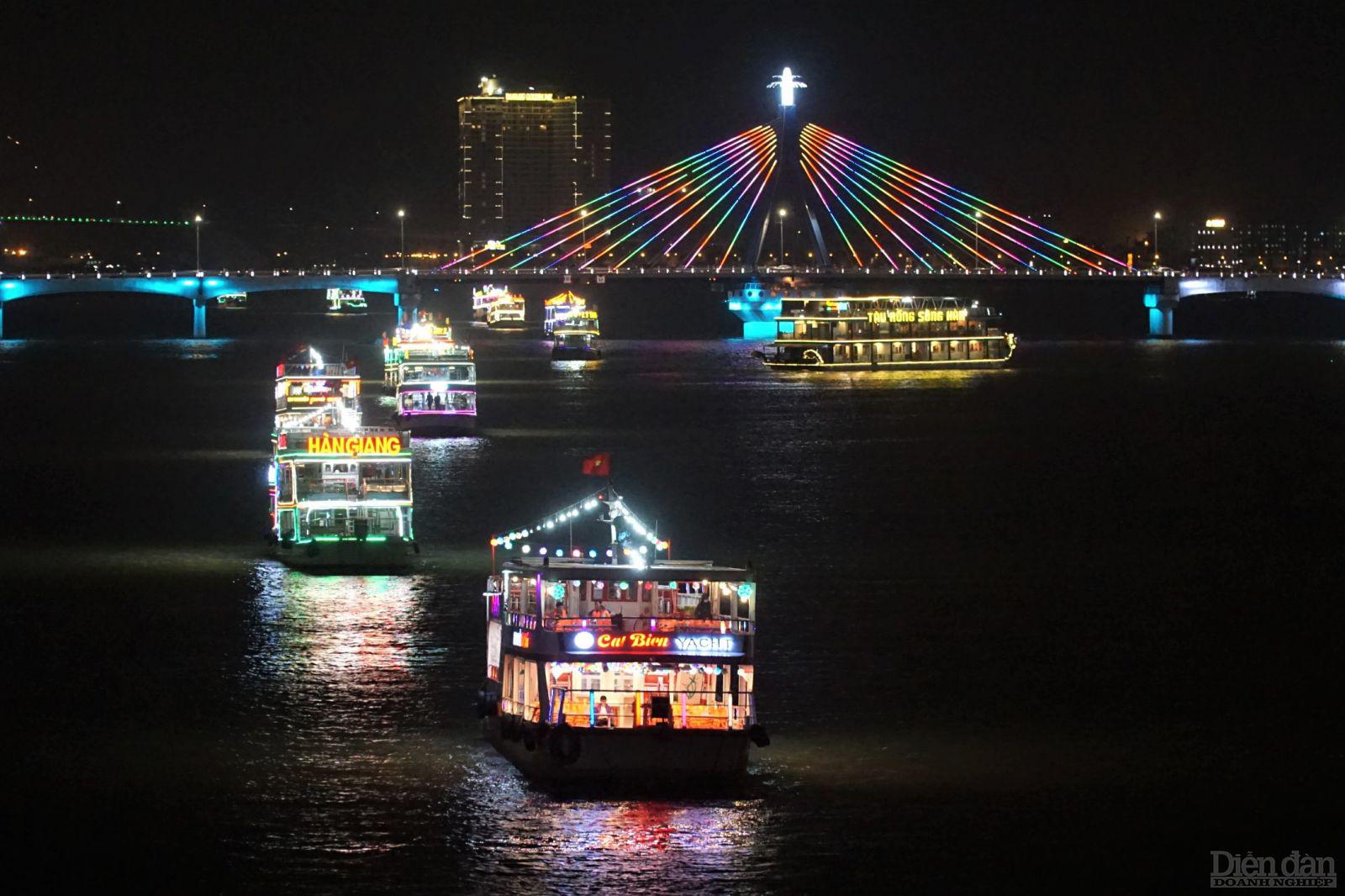 Việc thiếu đồng bộ các quy định từ Trung ương đến địa phương khiến Đà Nẵng lúng túng trong việc xây dựng các sản phẩm du lịch đêm.
