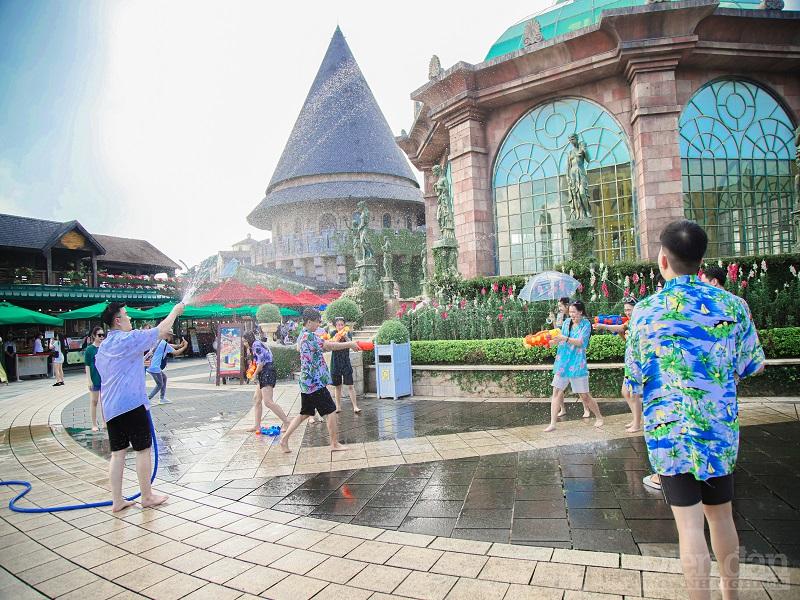 Trọng mùa cao điểm sắp tới, toàn ngành du lịch Đà Nẵng sẽ tổ chức nhiều sự kiện, chương trình, lễ hội để thu hút du khách trong và ngoài nước.