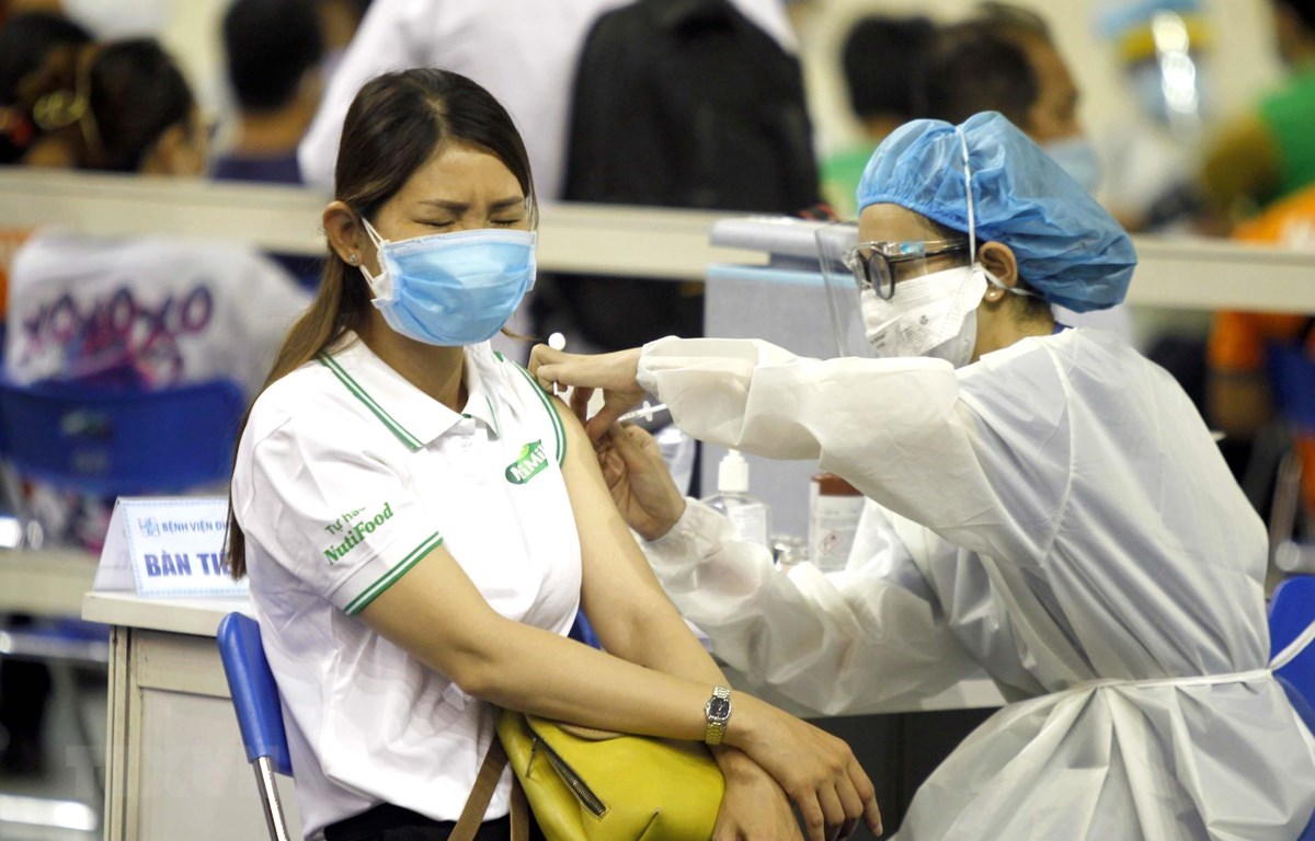 Cũng trong hôm nay, Việt Nam đã tiếp nhận thêm 1.188.000 liều vaccine Covid-19 từ cơ chế COVAX, nâng tổng số vaccine Covid-19 hỗ trợ cho Việt Nam lên 8.681.300 liều.