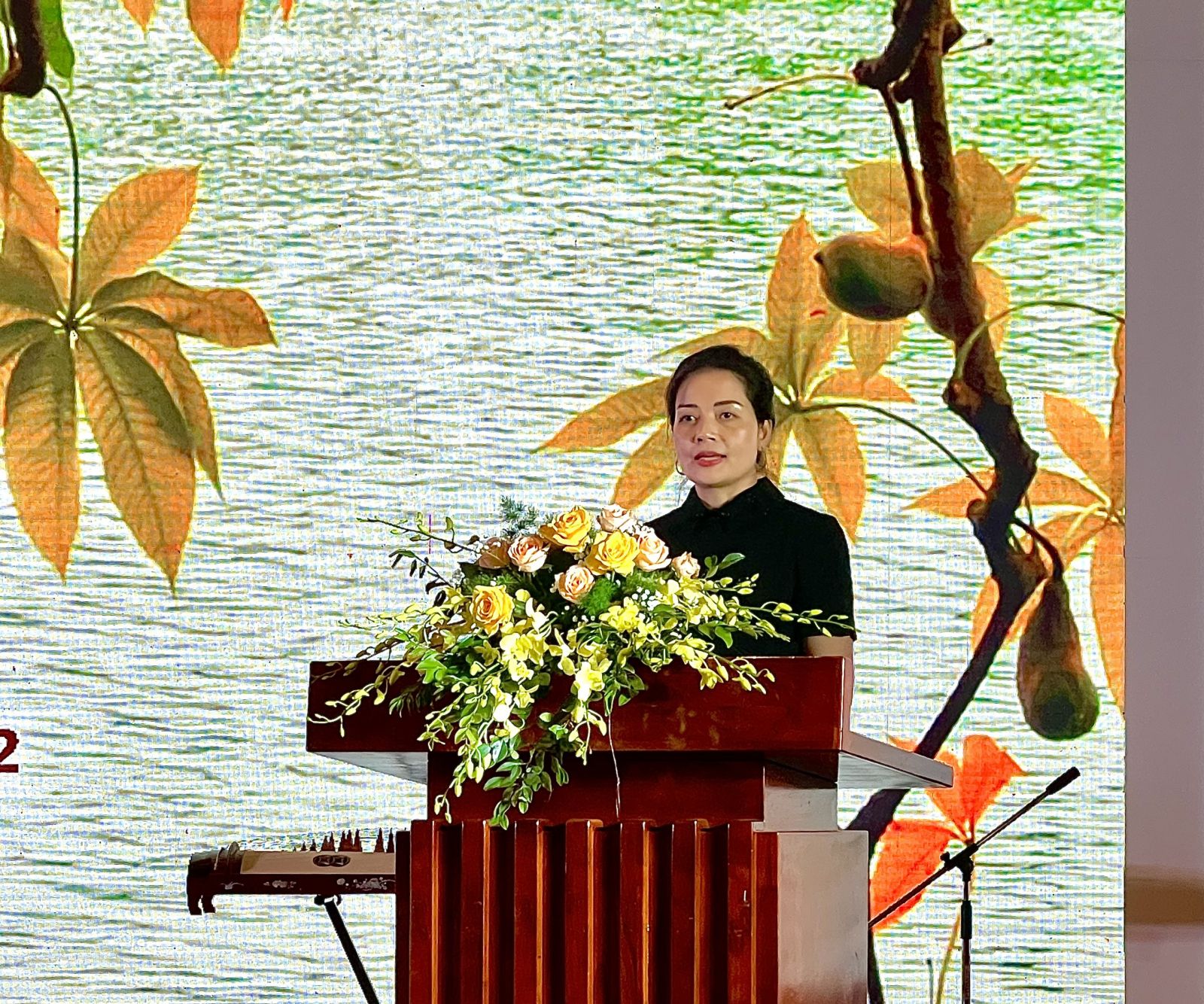  bà Đoàn Thị Bích Ngọc - Chủ tịch Hiệp hội Nữ doanh nhân Thành phố Hà Nội