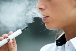 Đại biểu Quốc hội đề nghị chấm dứt thuốc lá điện tử tại Việt Nam