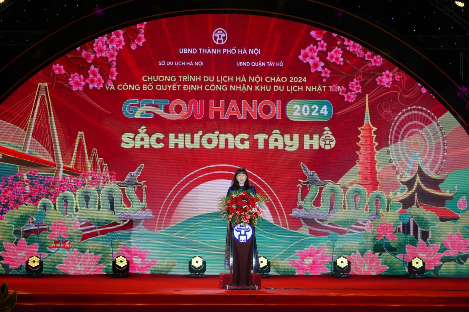 bà Đặng Hương Giang, Giám đốc Sở Du lịch Hà Nội.