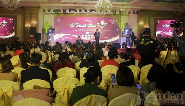 Toàn cảnh chương trình “Hội tụ nữ doanh nhân Việt Nam