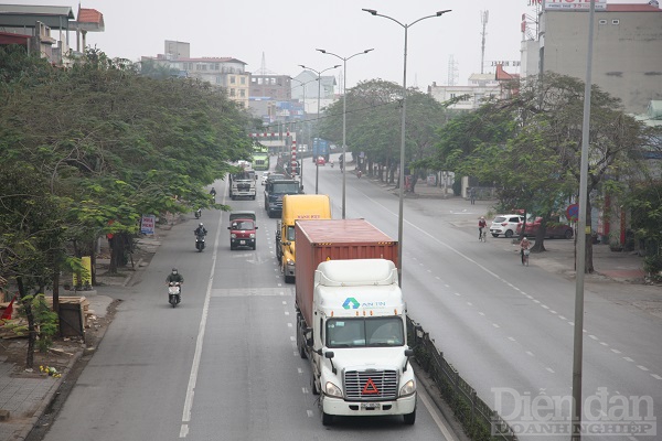 Sản lượng hàng hoá thông qua cảng Hải Phòng chủ yếu thông qua hệ thống giao thông đường bộ