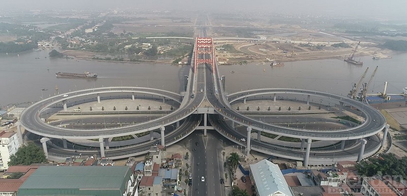 Cầu Hoàng Văn Thụ được thông xe ngày 15/10/2019, với tổng mức đầu tư khoảng 2.176 tỷ đồng. Cầu bắc qua sông Cấm, nối quận Hồng Bàng và huyện Thủy Nguyên, là một trong những hạng mục chính của Dự án đầu tư xây dựng hạ tầng kỹ thuật KĐT mới Bắc sông Cấm