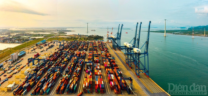 Khu vực cảng biển Hải Phòng có lượng hàng hoá thông qua tăng khoảng 600% trong vòng 10 năm qua