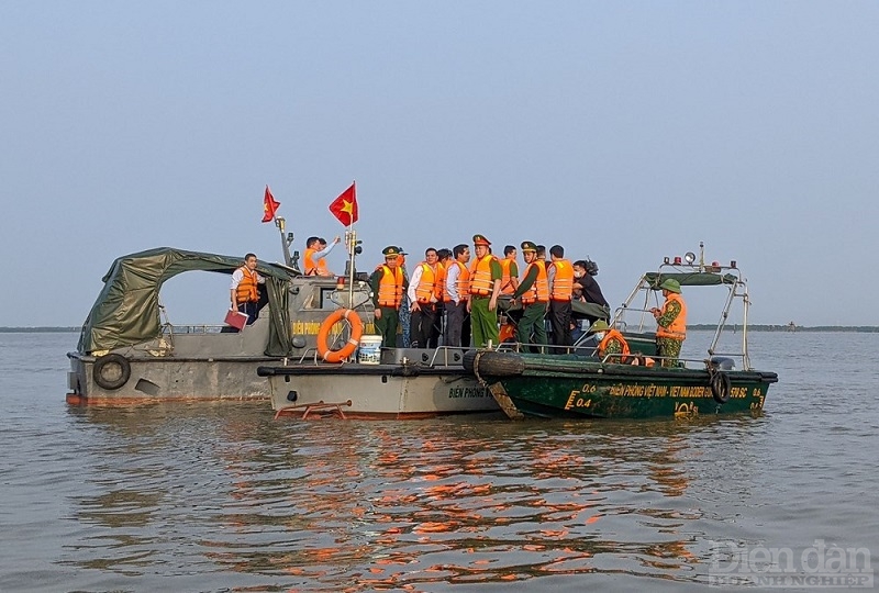 Các lực lượng chức năng TP Hải Phòng kiểm tra công tác chuẩn bị bảo đảm an ninh trật tự quá trình cưỡng chế tại khu vực nuôi ngao thuộc quận Hải An hồi tháng 4/2022