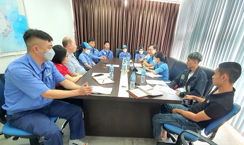 Tại buổi làm việc, các bên đã thống nhất chậm nhất trước ngày 30/9, công ty TNHH Iiyama Seiki Việt Nam sẽ tổ chức hội nghị người lao động toàn công ty