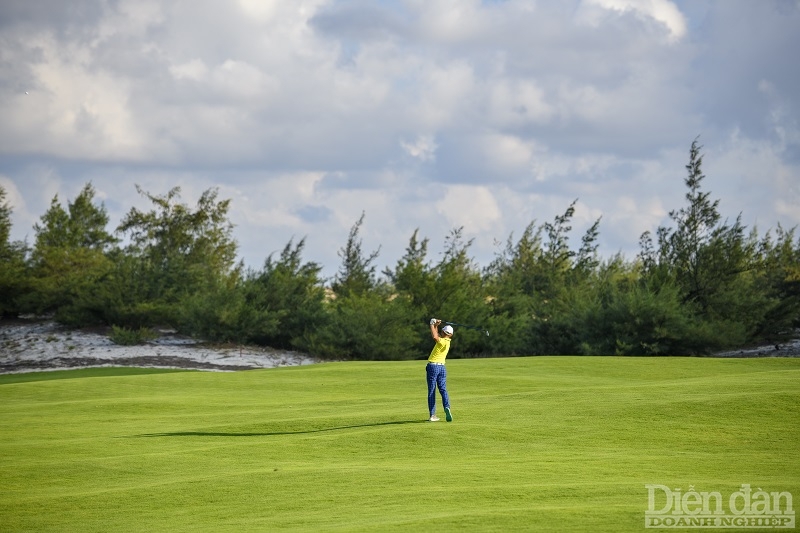 Du lịch golf là một trong những định hướng khai thác du lịch của Quảng Ninh trong những năm gần đây