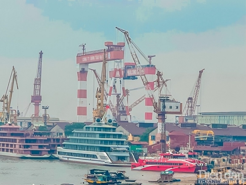 Trong giai đoạn 2011-2021, tỷ trọng bình quân giá trị gia tăng của các ngành kinh tế biển của Quảng Ninh chiếm khoảng 20%