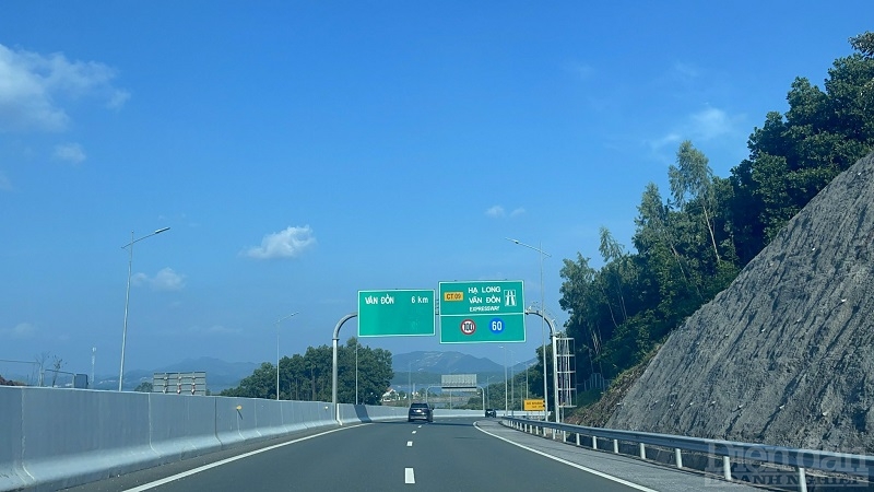Tuyến cao tốc dài gần 200km Hải Phòng - Móng Cái dọc tỉnh cũng chọn Vân Đồn là trung tâm kết nối