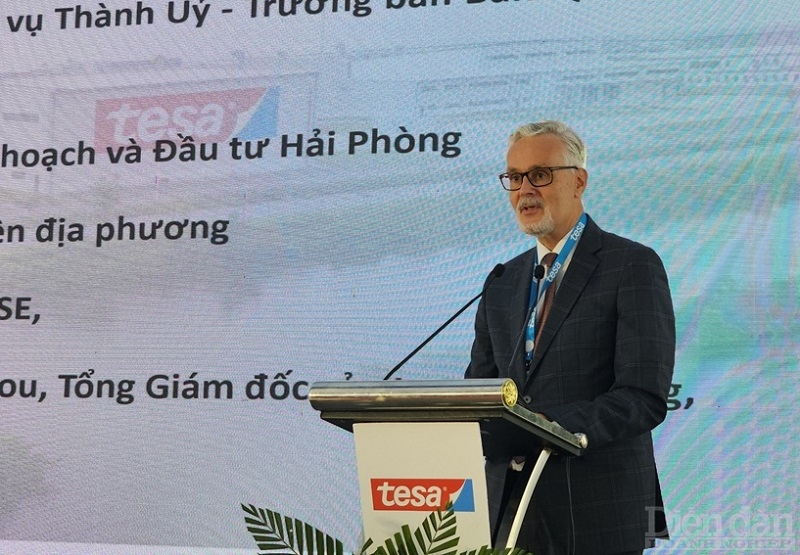 Guido Hildner, Đại sứ Cộng hòa Liên bang Đức tại Việt Nam phát biểu tại lễ khánh thành nhà máy