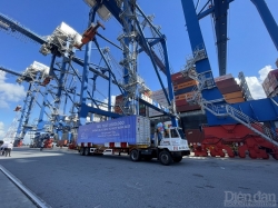 Cảng Container Quốc tế Tân cảng Hải Phòng đón TEU 1 triệu thông qua