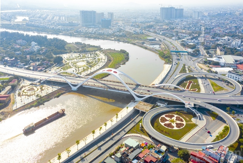 Thời gian qua, TP Hải Phòng đã tập trung cao cho phát triển mạng lưới hạ tầng giao thông kết nối các huyện với trung tâm thành phố (Ảnh: Nguyễn Hồng Phong)