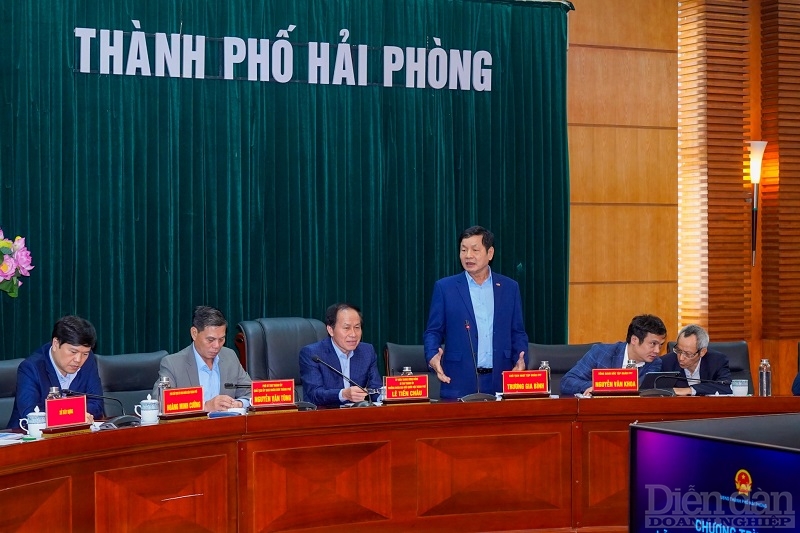Chủ tịch HĐQT Tập đoàn FPT Trương Gia Bình khẳng định cam kết tập trung đầu tư cho Hải Phòng về chuyển đổi số để phát triển vượt bậc