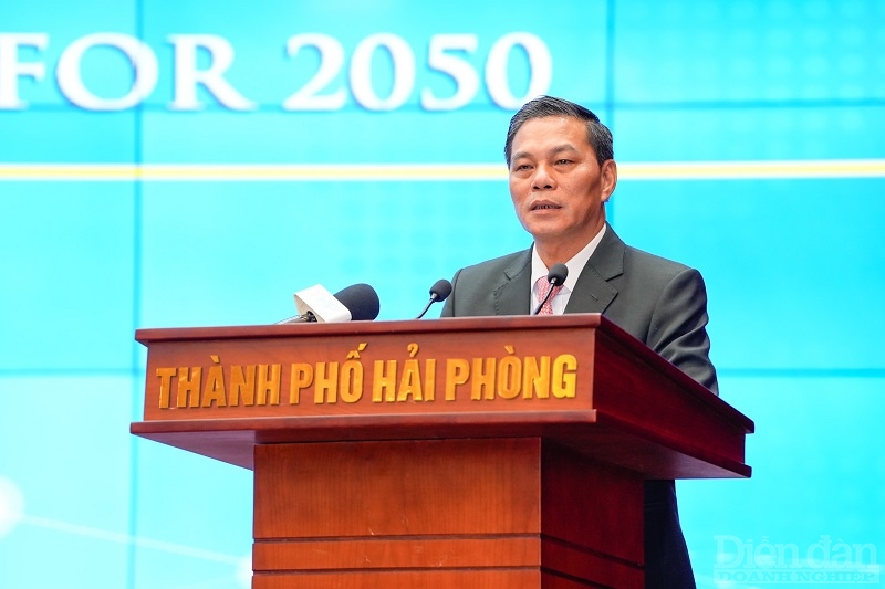 Ông Nguyễn Văn Tùng - Chủ tịch UBND TP Hải Phòng phát biểu tại Hội nghị công bố Quy hoạch TP Hải Phòng thời kỳ 2021 - 2030, tầm nhìn đến năm 2050
