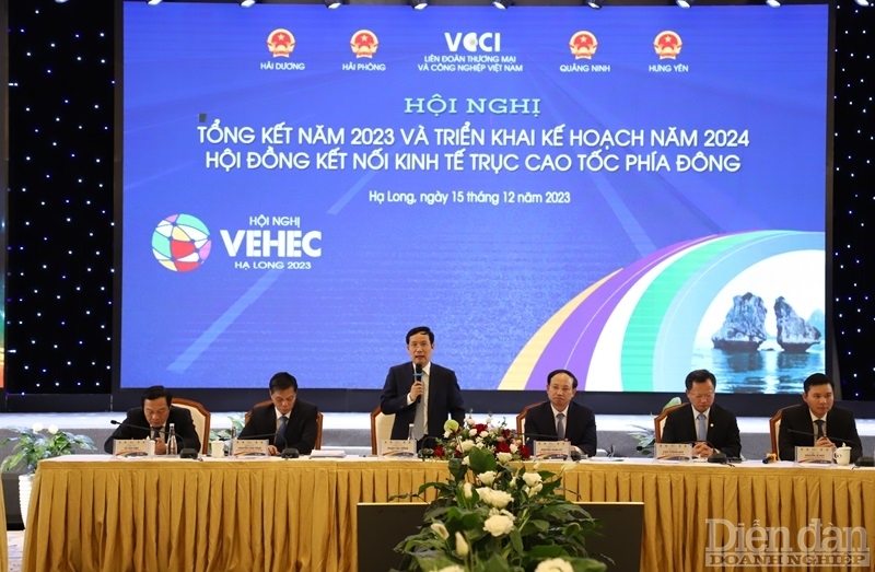 Hội nghị tổng kết năm 2023 và triển khai kế hoạch năm 2024 Hội đồng kết nối kinh tế trục cao tốc phía Đông (Ảnh: Gia Thoả)