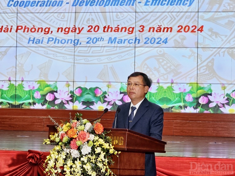 Ông Nguyễn Duy Ngọc - Cục trưởng Cục Hải quan TP. Hải Phòng thông tin tại hội nghị