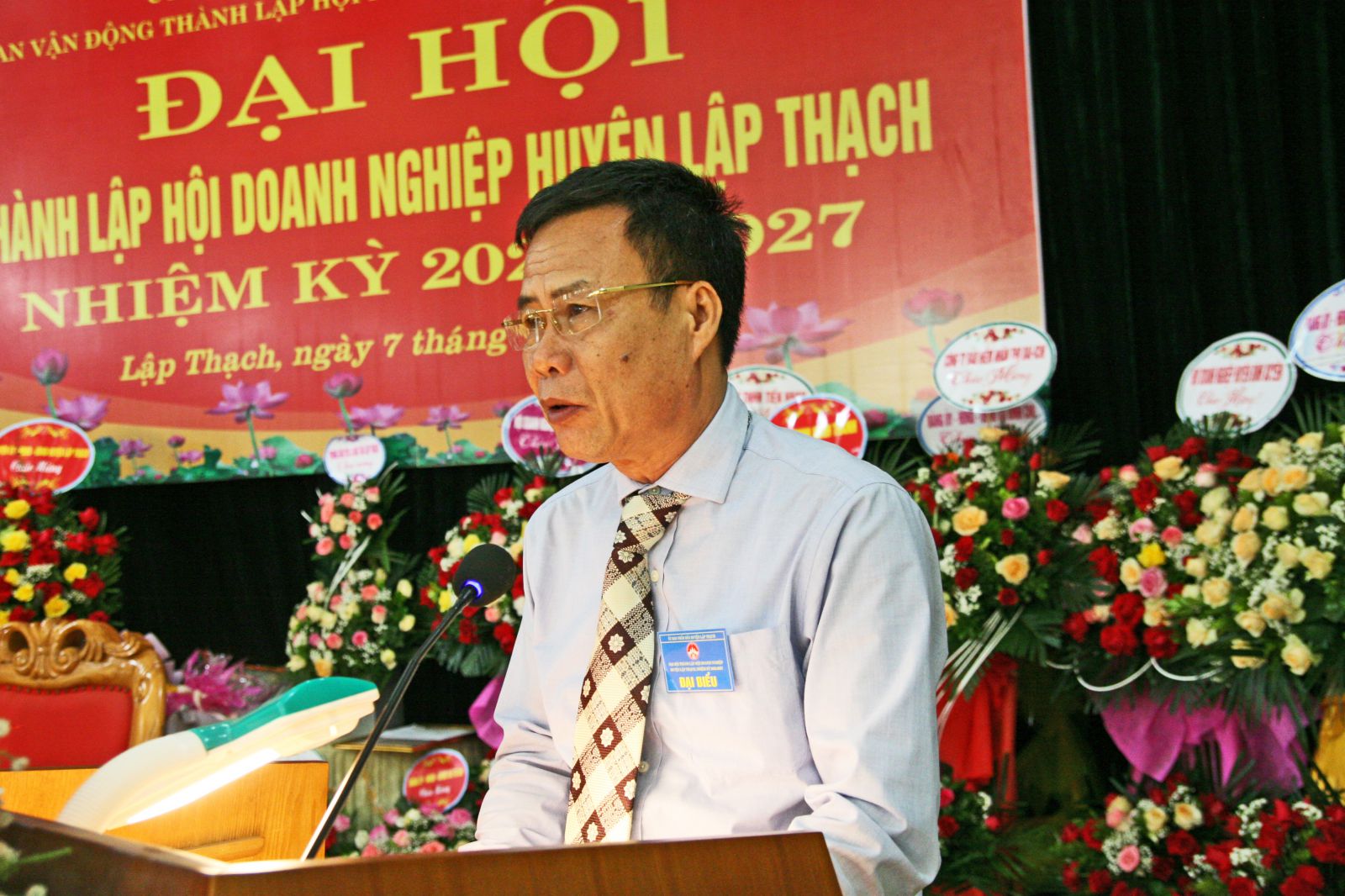 Chủ tịch UBND huyện Lạp Thạch - Phan Tuệ Minh