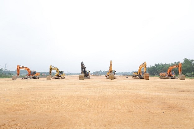Ngày 28/4/2023 tại huyện Tam Dương, tỉnh Vĩnh Phúc, Tập đoàn Sơn Hà đã tổ chức Lễ khởi công KCN SHI IP Tam Dương. KCN có quy mô 162,33 ha với tổng vốn đầu tư 1.576 tỷ đồng