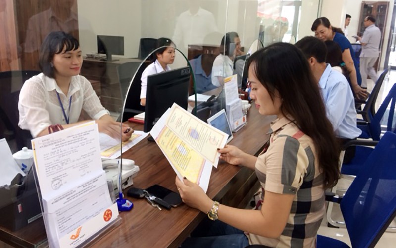 Trung tâm phục vụ Hành chính công và kiểm soát thủ tục hành chính tỉnh Hưng Yên góp phần giảm chi phí thời gian cho doanh nghiệp. Ảnh minh họa