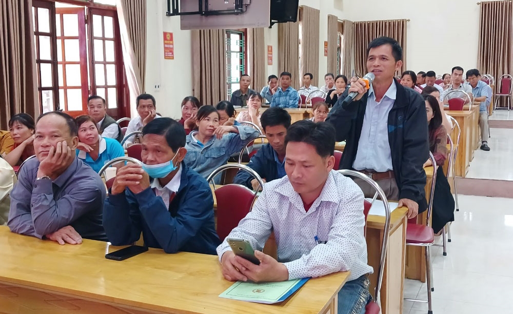 Hội nghị tập huấn nâng cao năng lực cho cán bộ làm công tác giảm nghèo với gần 1.000 cán bộ của các hội, đoàn thể xã, xóm trên địa bàn huyện Định Hóa